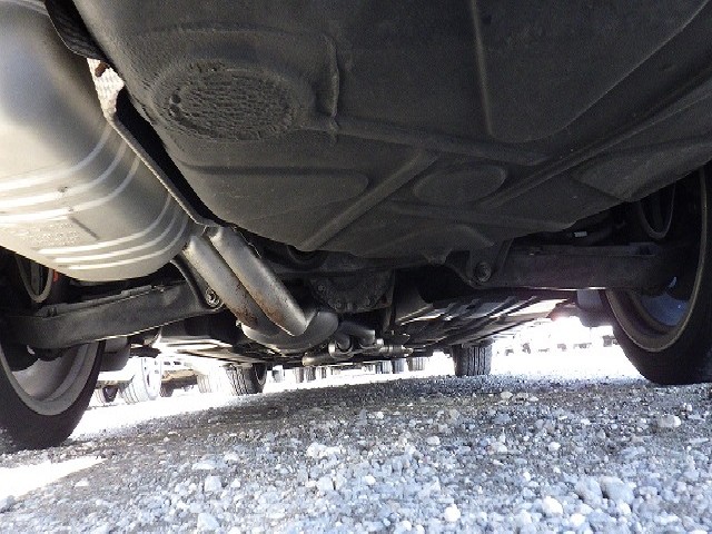 MERCEDES BENZ E CLASS 2002 Image 26