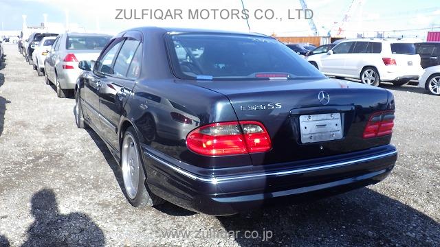 MERCEDES BENZ E CLASS 2002 Image 9