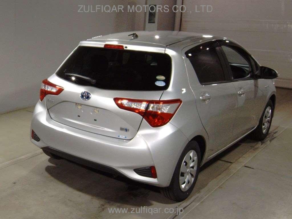 TOYOTA VITZ 2019 Image 2