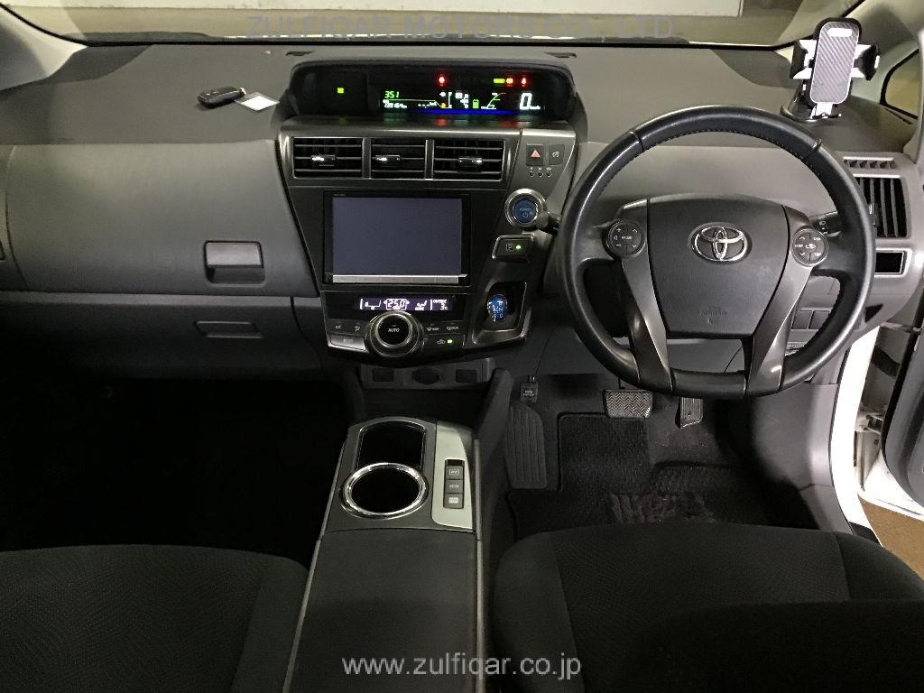 TOYOTA PRIUS ALPHA 2014 Image 3