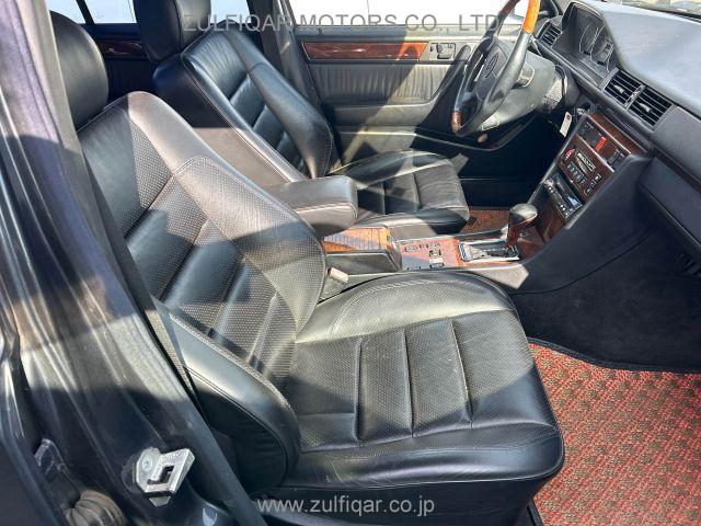 MERCEDES BENZ MEDIUM CLASS 1992 Image 20