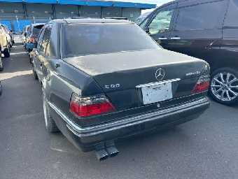 MERCEDES BENZ MEDIUM CLASS 1992 Image 4