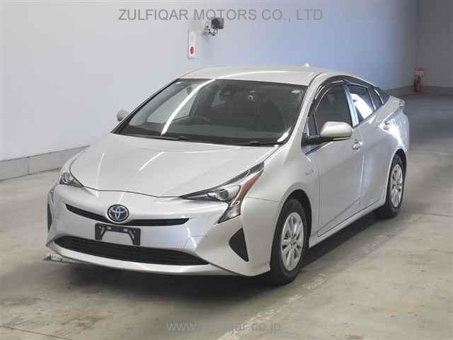 TOYOTA PRIUS 2016 Image 1