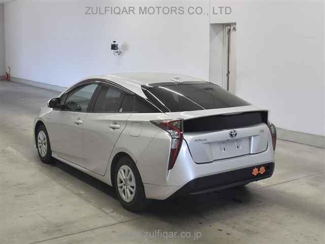 TOYOTA PRIUS 2016 Image 2