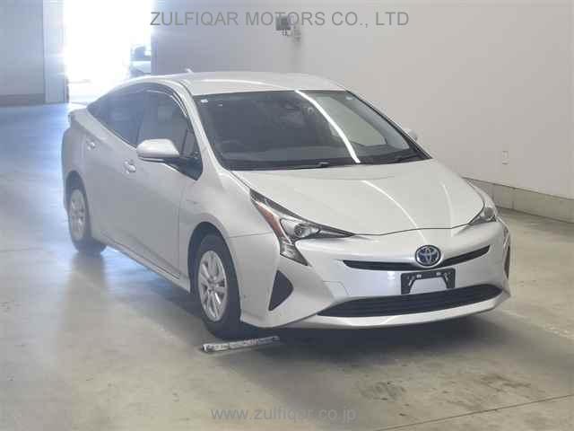 TOYOTA PRIUS 2016 Image 4