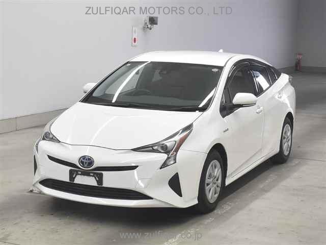 TOYOTA PRIUS 2018 Image 1