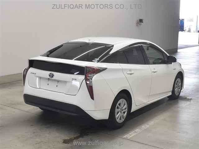 TOYOTA PRIUS 2018 Image 5