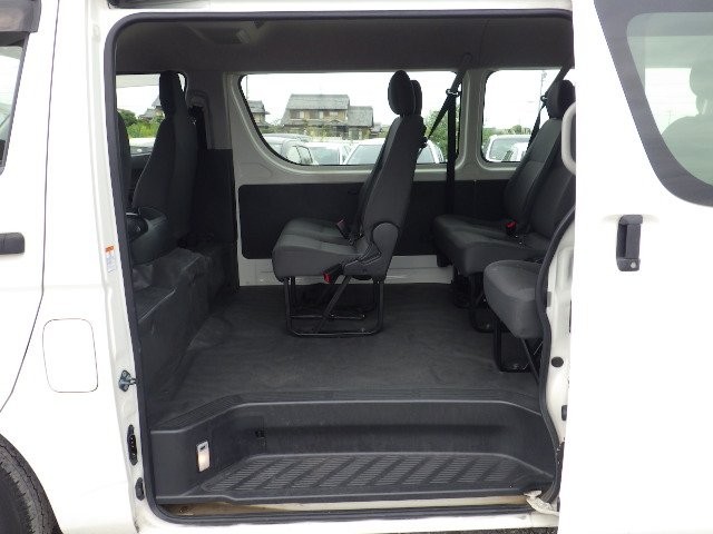 TOYOTA HIACE WAGON 2017 Image 22