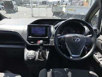 TOYOTA NOAH 2020 Image 5