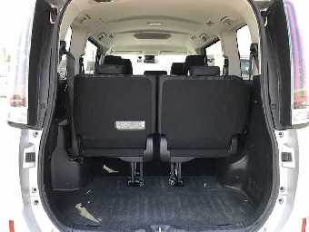 TOYOTA NOAH 2020 Image 9