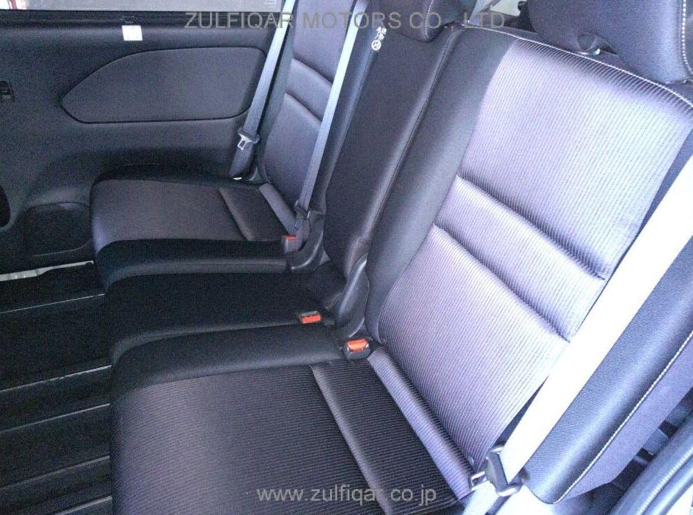 NISSAN SERENA 2017 Image 6