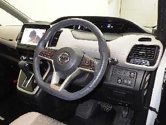 NISSAN SERENA 2019 Image 5