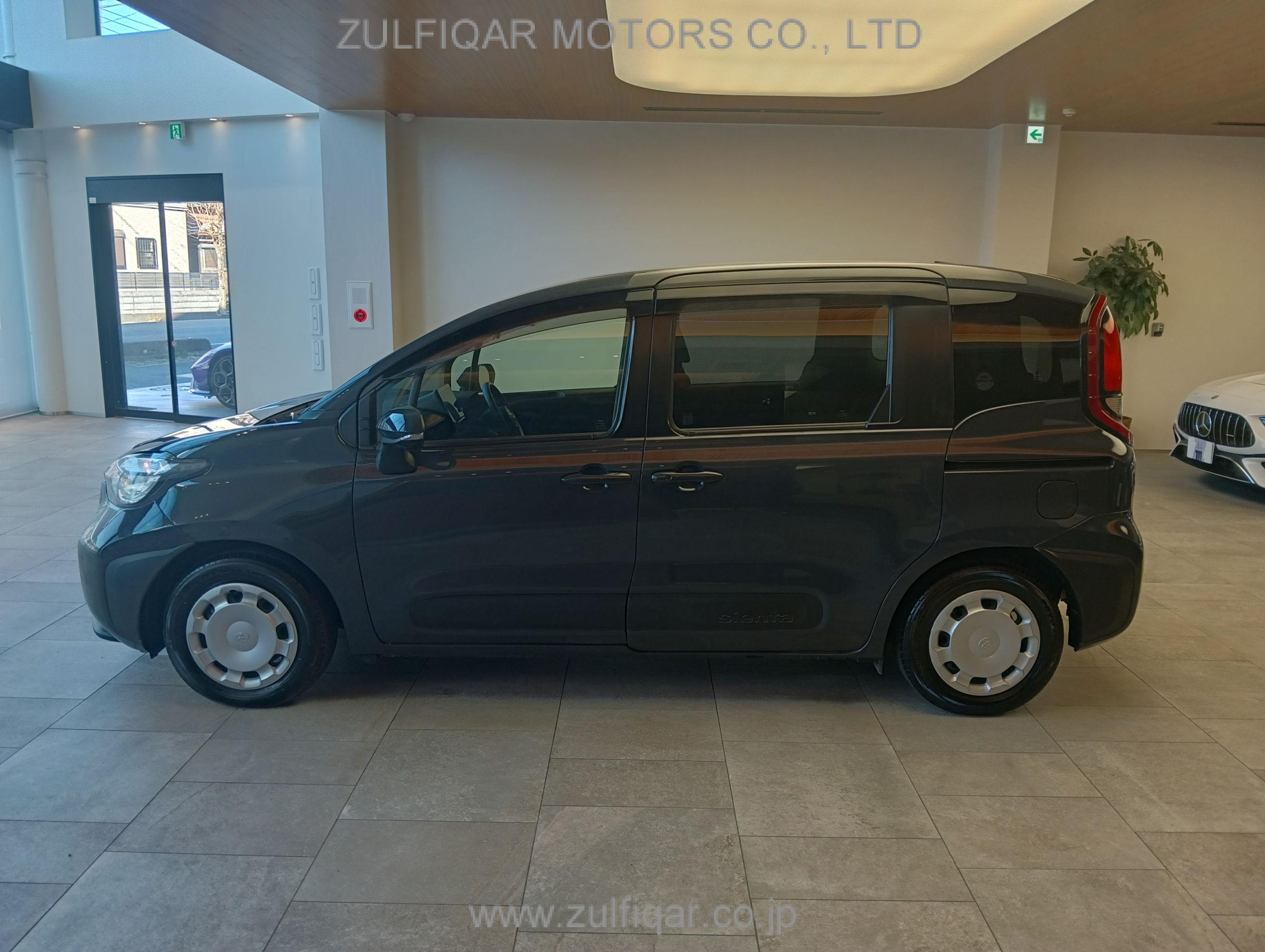 TOYOTA SIENTA 2023 Image 12