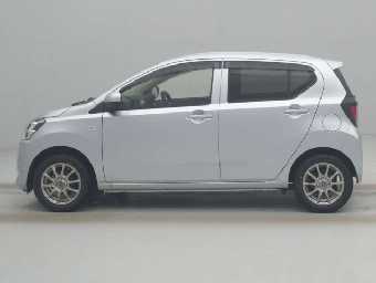 DAIHATSU MIRA E:S 2022 Image 5