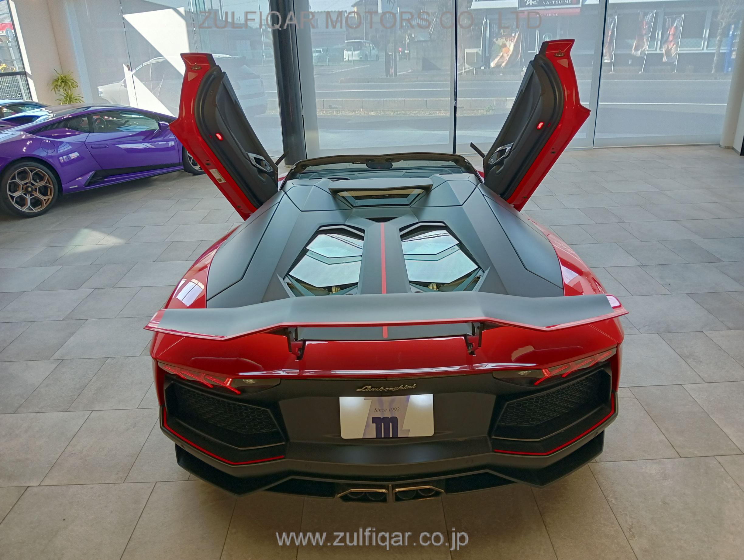 LAMBORGHINI AVENTADOR 2015 Image 19