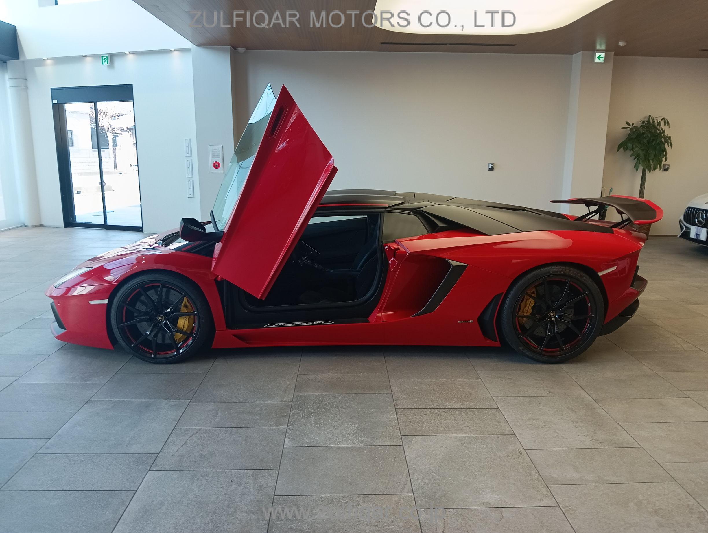 LAMBORGHINI AVENTADOR 2015 Image 28