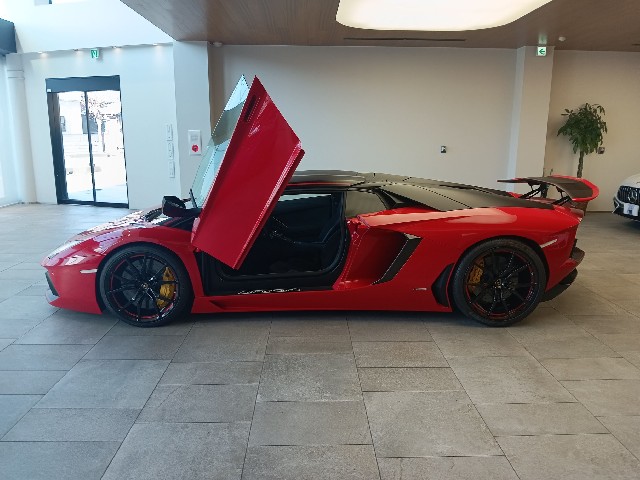LAMBORGHINI AVENTADOR 2015 Image 28