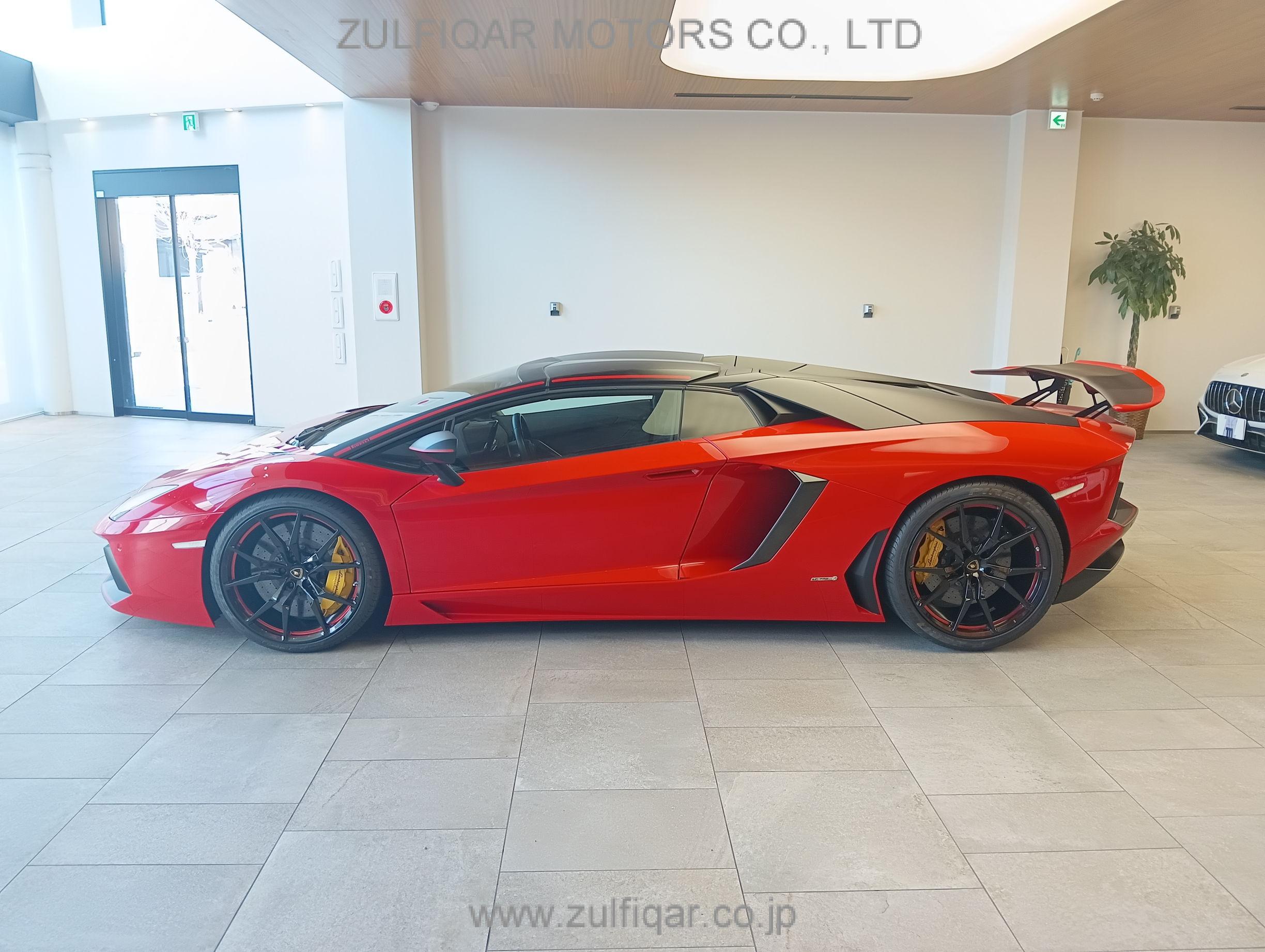 LAMBORGHINI AVENTADOR 2015 Image 30