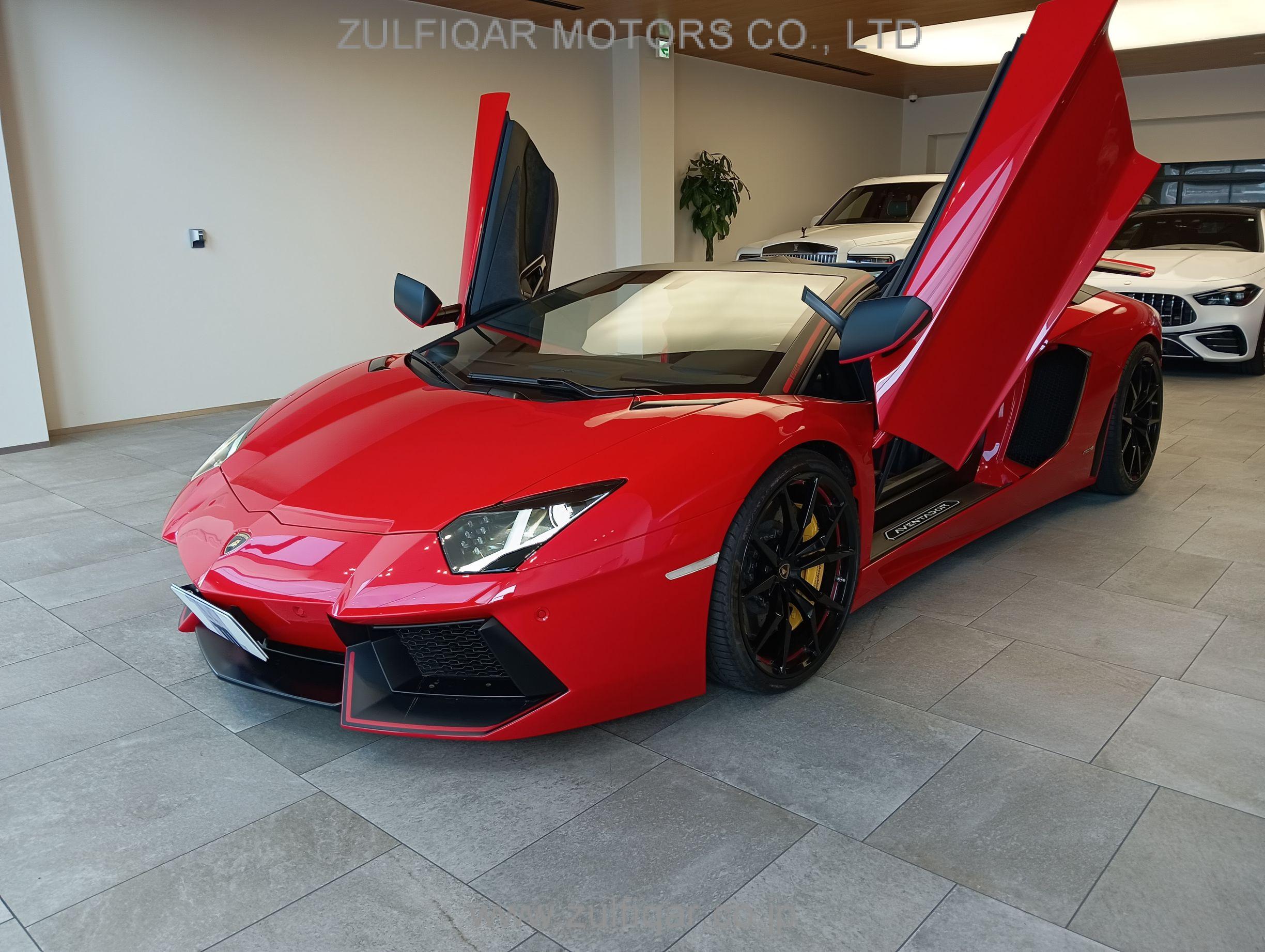 LAMBORGHINI AVENTADOR 2015 Image 4