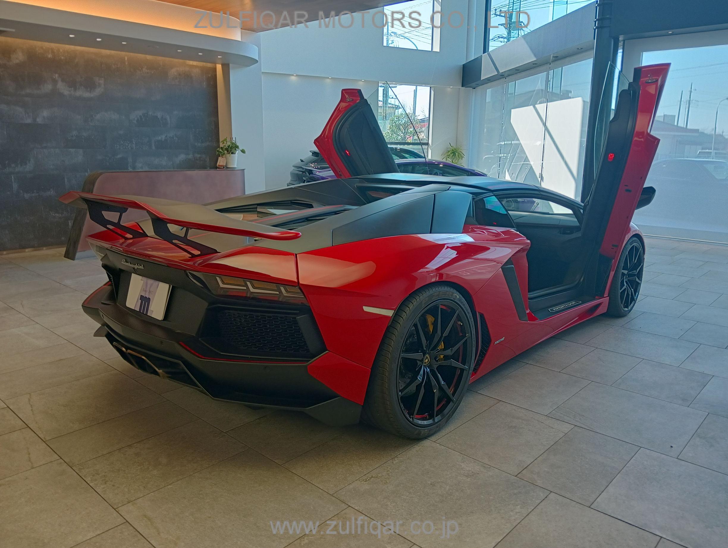 LAMBORGHINI AVENTADOR 2015 Image 37