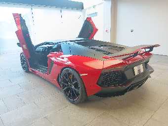 LAMBORGHINI AVENTADOR 2015 Image 32