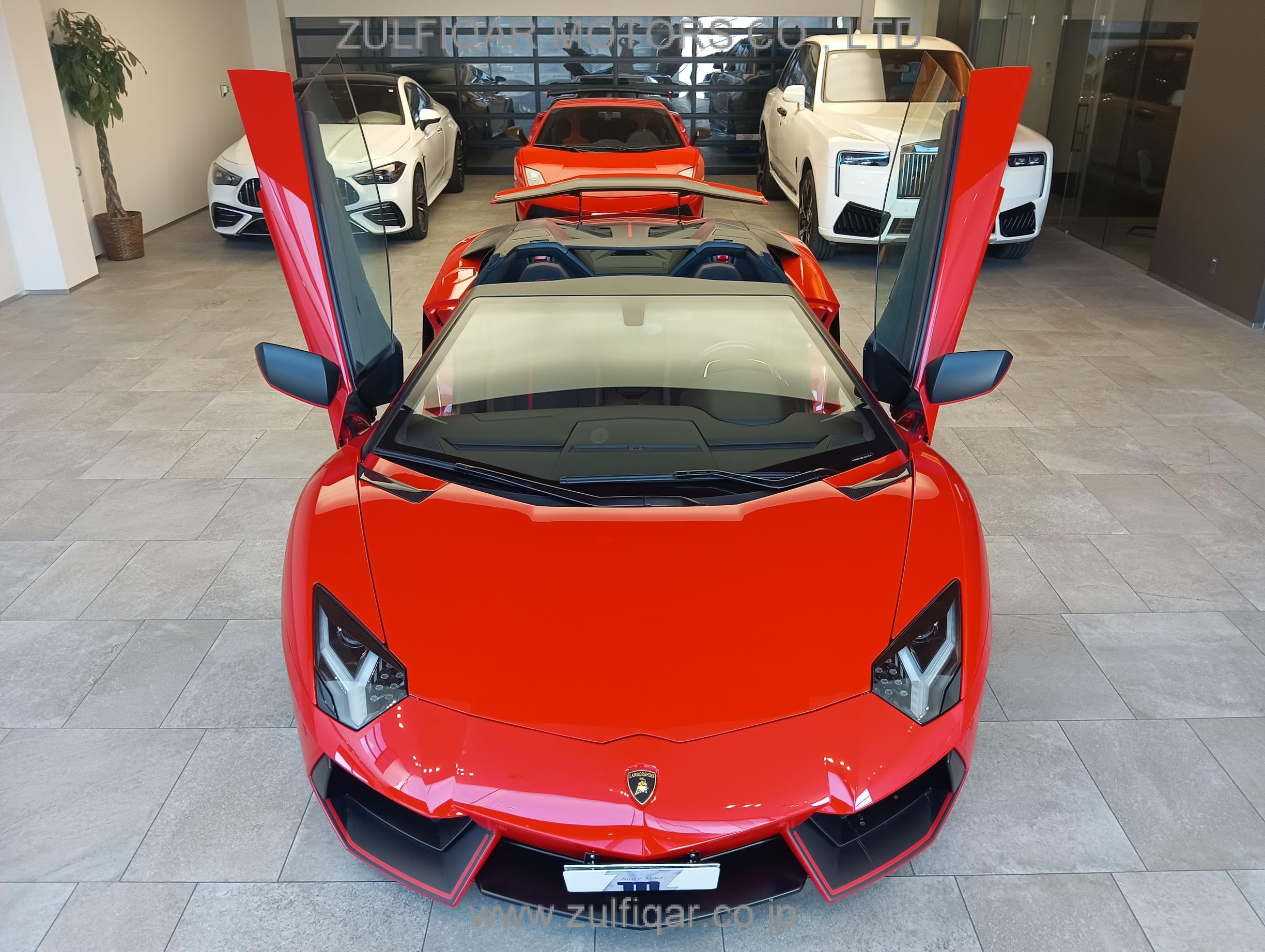 LAMBORGHINI AVENTADOR 2015 Image 39