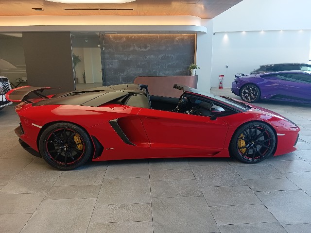 LAMBORGHINI AVENTADOR 2015 Image 41