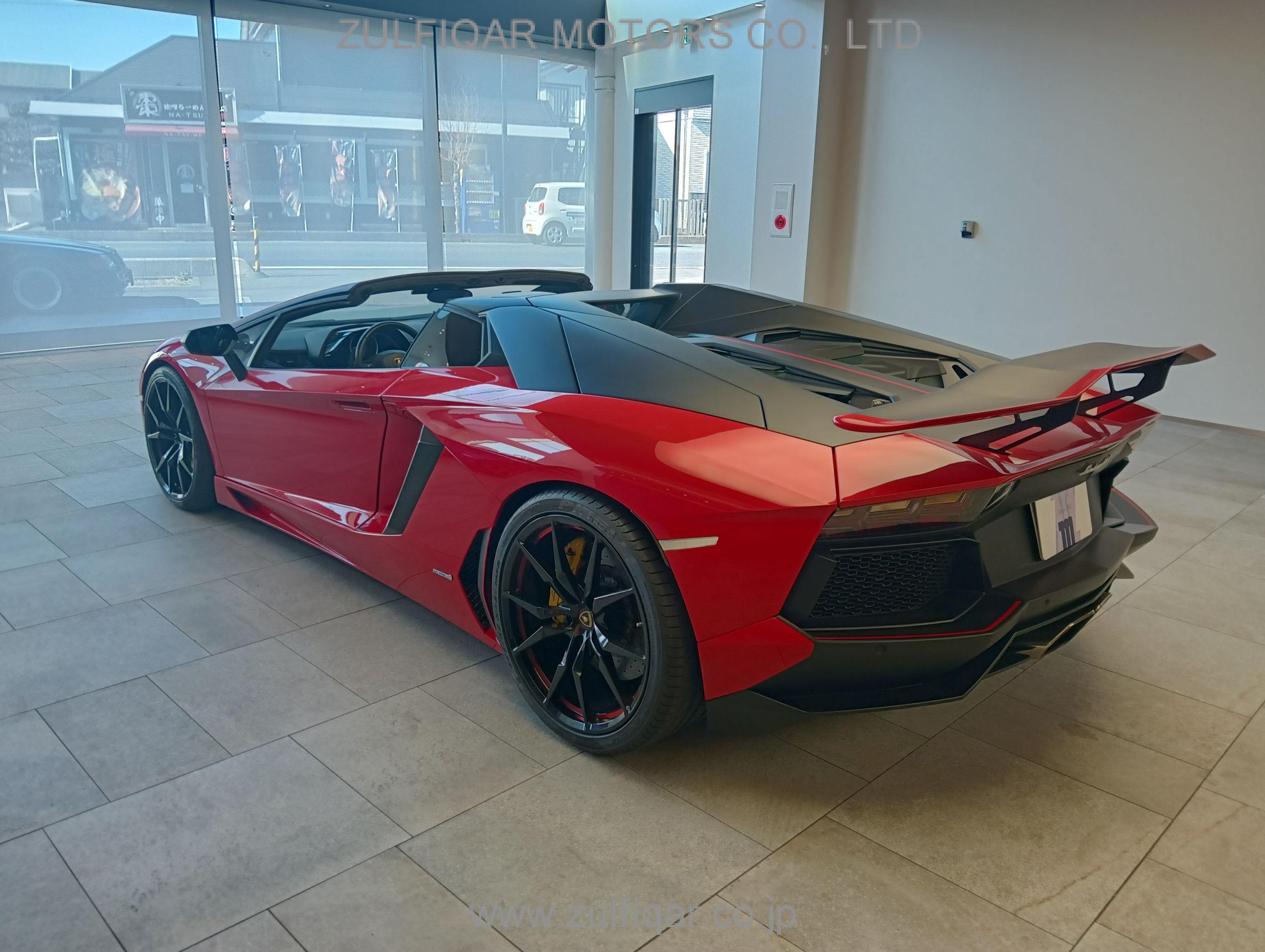 LAMBORGHINI AVENTADOR 2015 Image 44