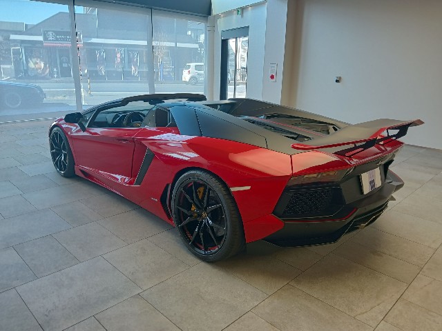 LAMBORGHINI AVENTADOR 2015 Image 44