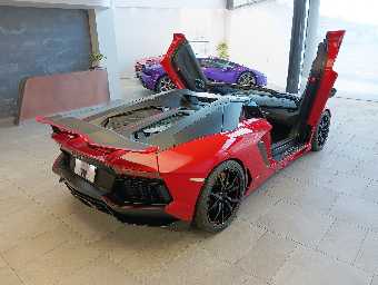 LAMBORGHINI AVENTADOR 2015 Image 6