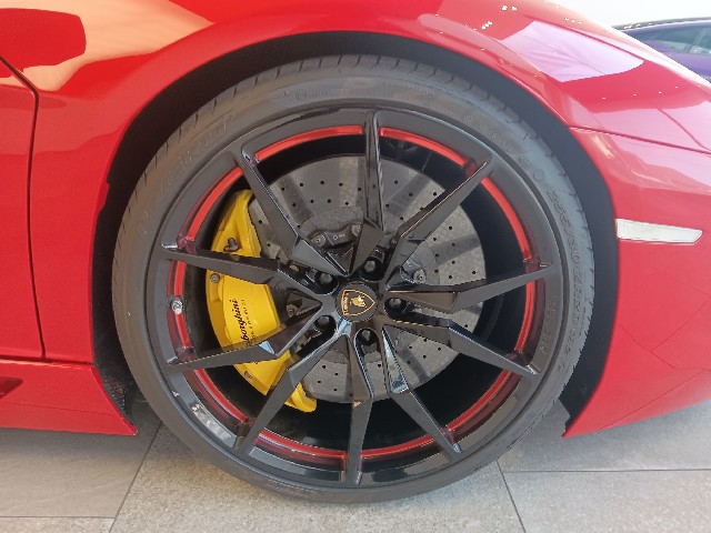 LAMBORGHINI AVENTADOR 2015 Image 53