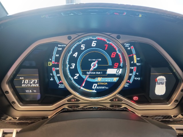 LAMBORGHINI AVENTADOR 2015 Image 59