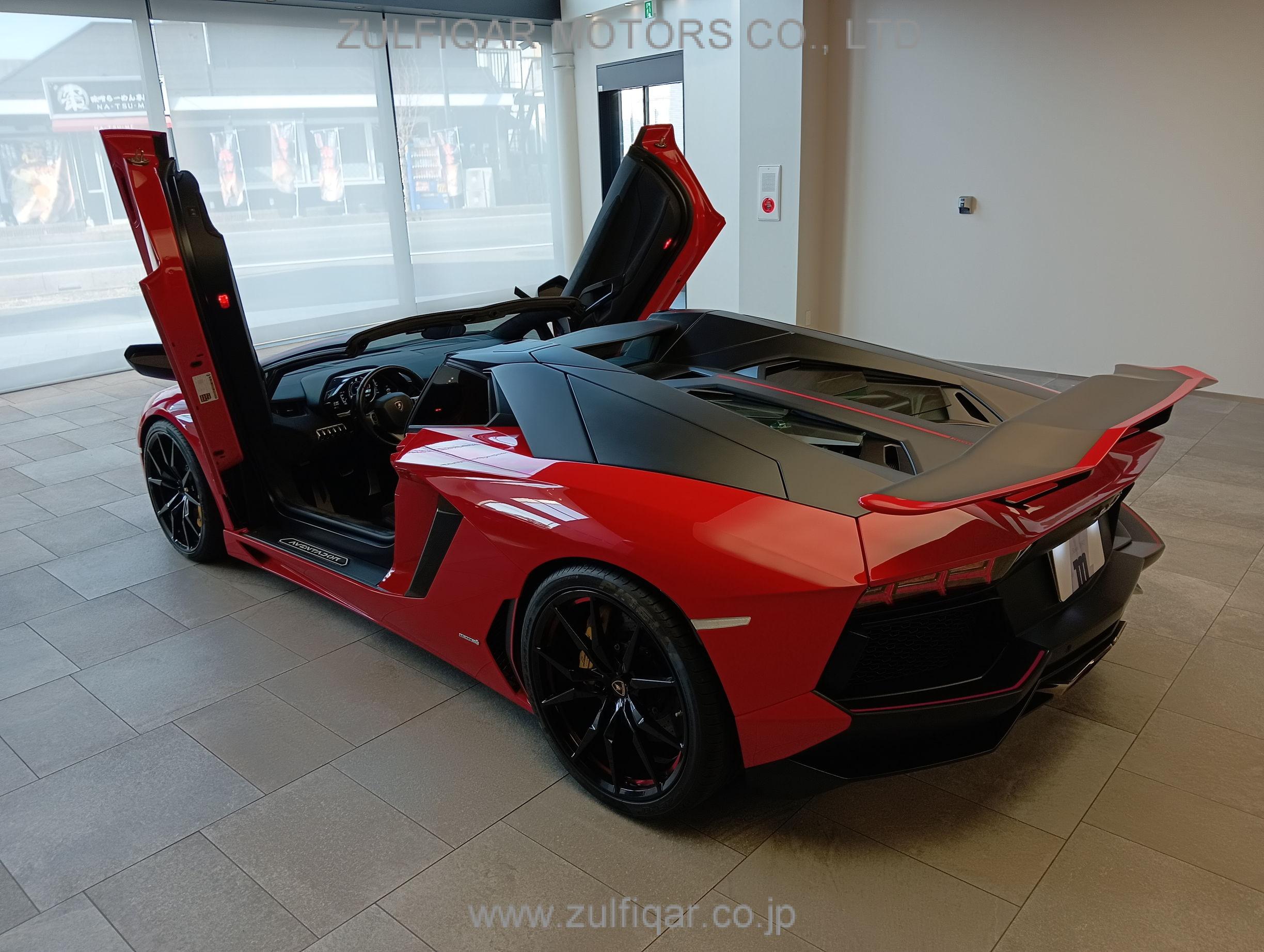 LAMBORGHINI AVENTADOR 2015 Image 9