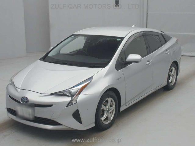 TOYOTA PRIUS 2017 Image 1