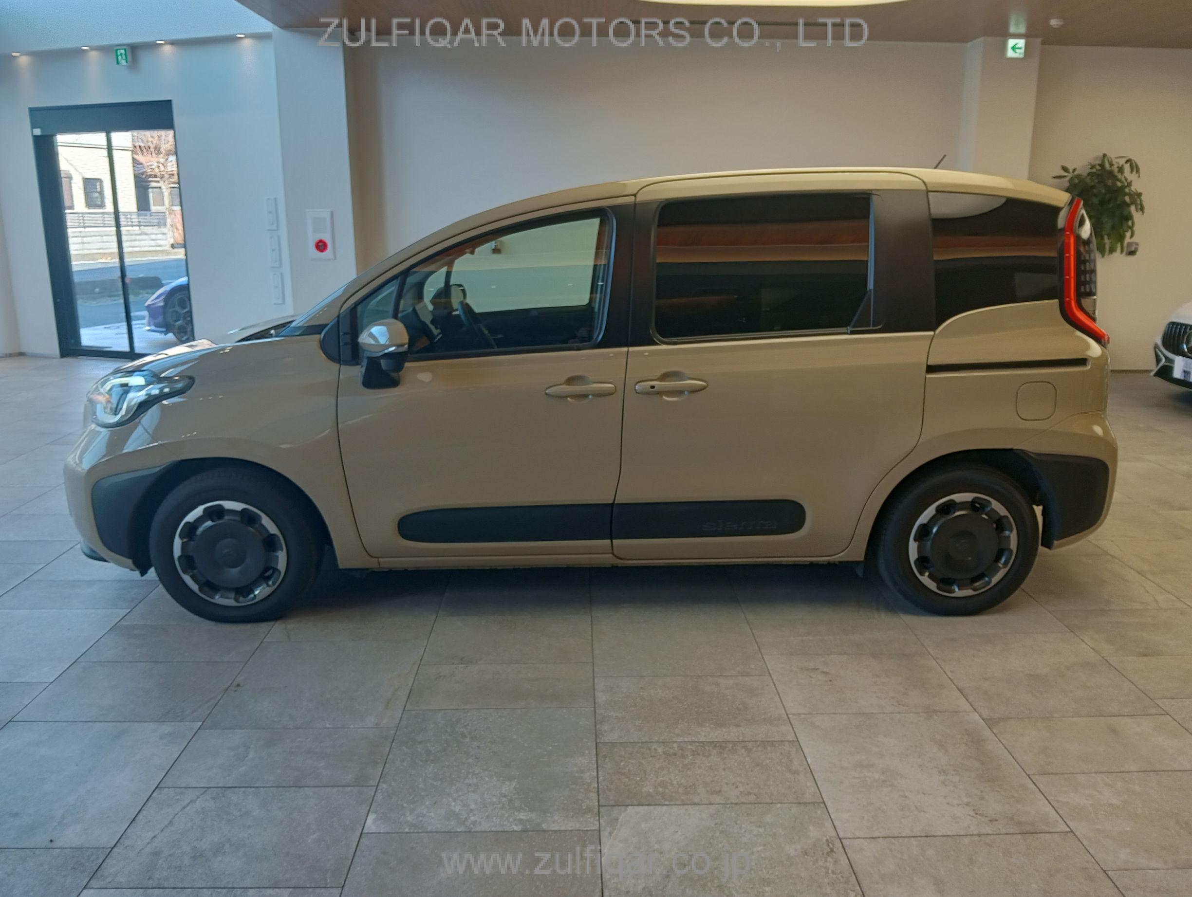 TOYOTA SIENTA 2023 Image 12