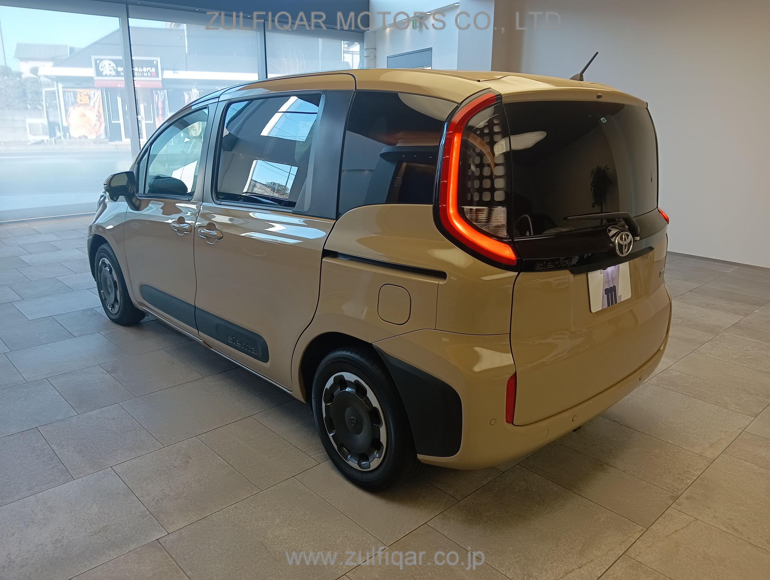 TOYOTA SIENTA 2023 Image 9