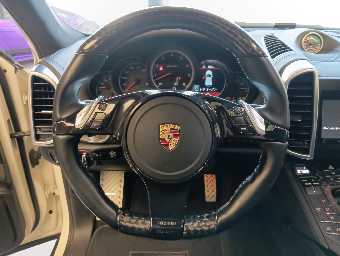 PORSCHE CAYENNE 2011 Image 44