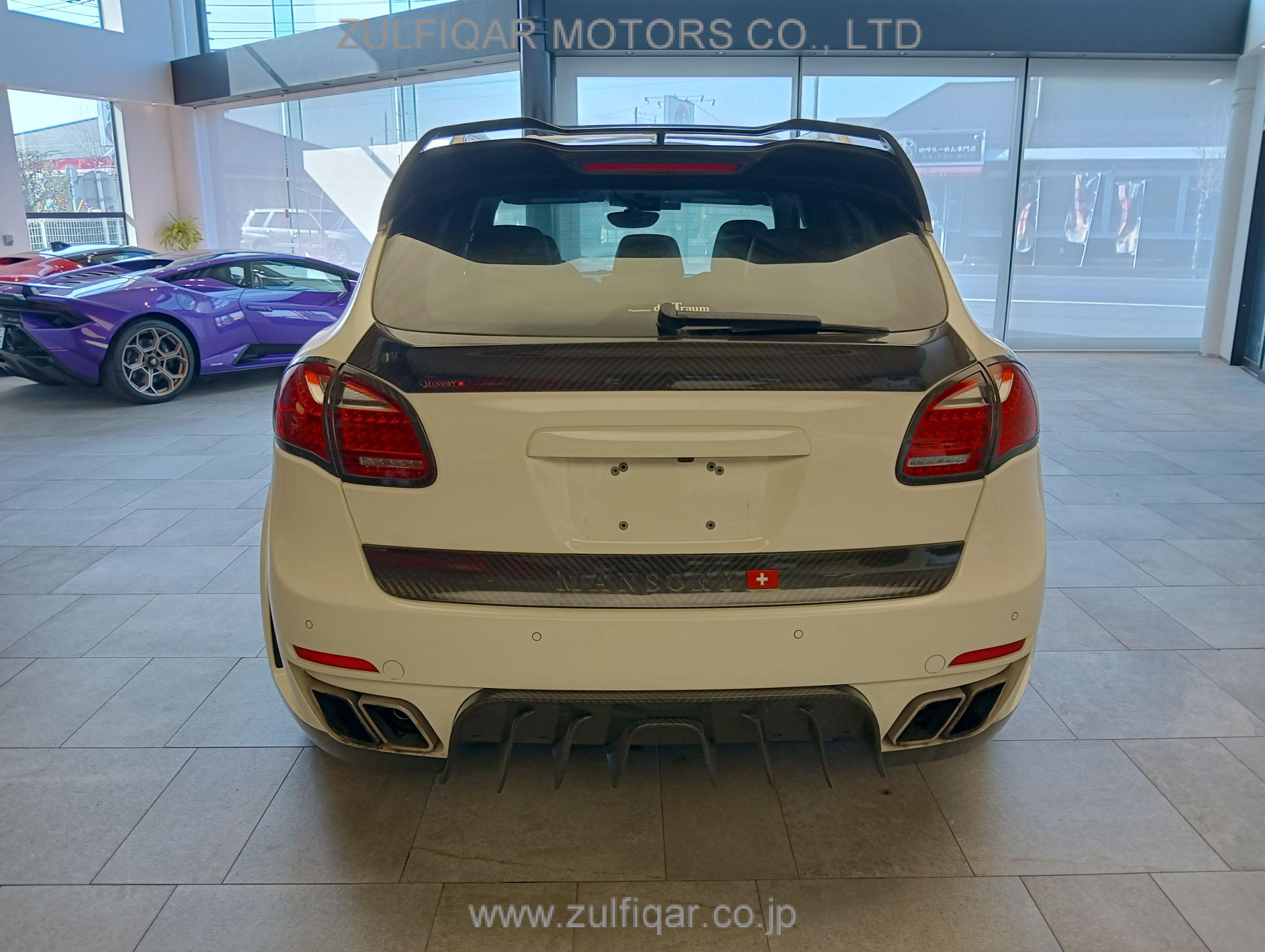 PORSCHE CAYENNE 2011 Image 6