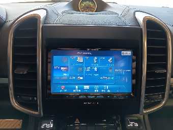 PORSCHE CAYENNE 2011 Image 46