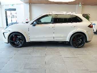 PORSCHE CAYENNE 2011 Image 8