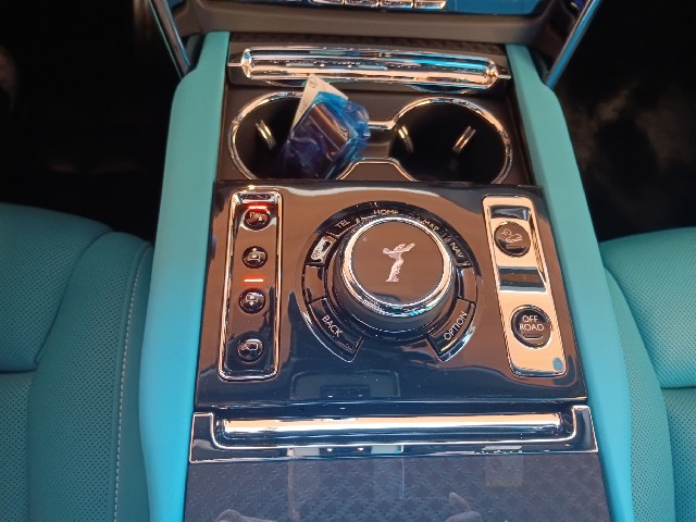 ROLLS ROYCE CULLINAN 2024 Image 62
