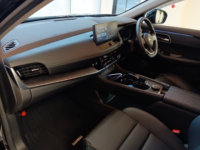 NISSAN X-TRAIL 2024 Image 32