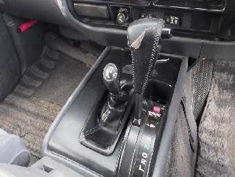 TOYOTA LAND CRUISER 80 1993 Image 9