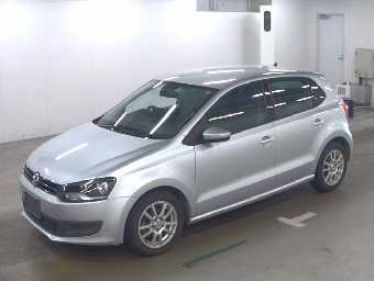 VOLKSWAGEN POLO 2013 Image 1