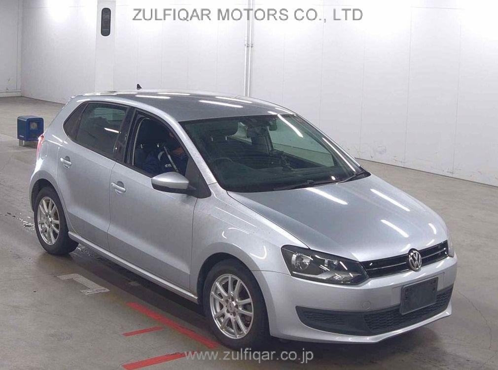 VOLKSWAGEN POLO 2013 Image 2