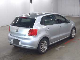 VOLKSWAGEN POLO 2013 Image 4