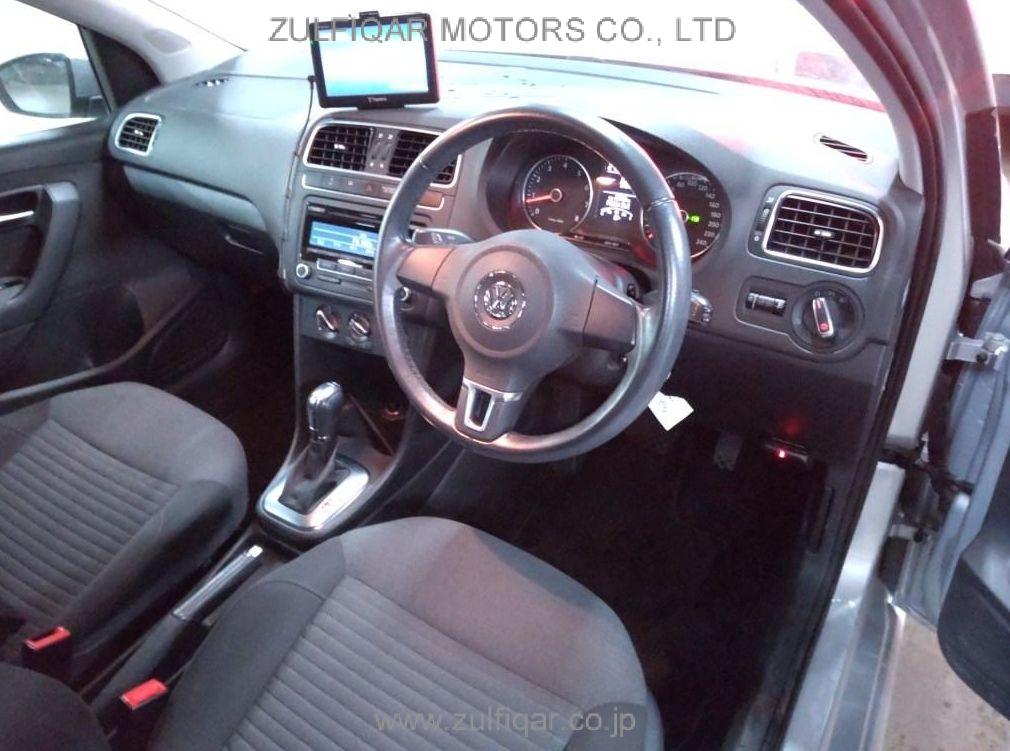 VOLKSWAGEN POLO 2013 Image 5