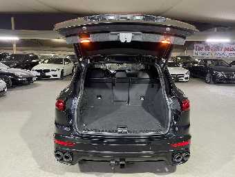 PORSCHE CAYENNE 2015 Image 11