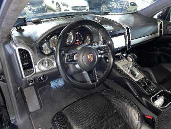 PORSCHE CAYENNE 2015 Image 14