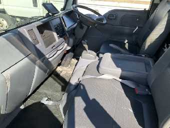 ISUZU ELF TRUCK 2018 Image 5